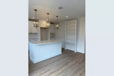 25 Lebanon St #C, Fall River, MA 02723 - Photo 2