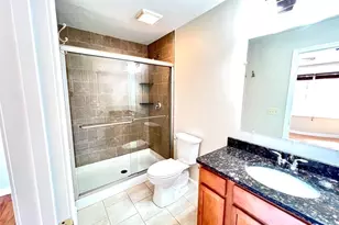 81 E Mountain, Worcester, MA 01609 - Photo 8