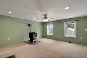 15 Myrtle Ave, Sterling, MA 01564 - Photo 8