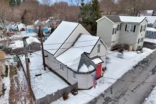 15 Myrtle Ave, Sterling, MA 01564 - Photo 2