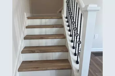 9 Riverbank Circle #9, Haverhill, MA 01835 - Photo 8