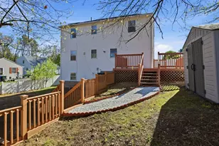 22 Pheasant Dr, Springfield, MA 01119 - Photo 4