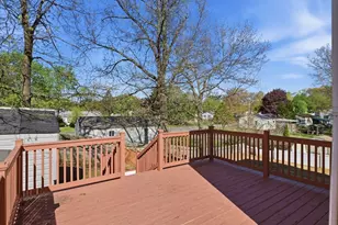 22 Pheasant Dr, Springfield, MA 01119 - Photo 6