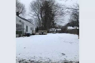 15 Orlando Ave, Pittsfield, MA 01201 - Photo 2