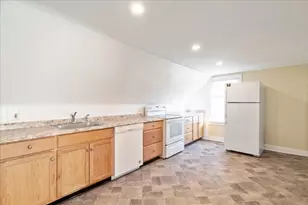 93 Carleton St, Haverhill, MA 01832 - Photo 10