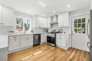 18 Lynn St, Malden, MA 02148 - Photo 6