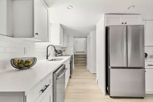 18 Lynn St, Malden, MA 02148 - Photo 26