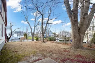 1231 Robeson St, Fall River, MA 02720 - Photo 38