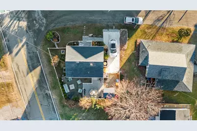 5 Beach St, Mattapoisett, MA 02739 - Photo 32