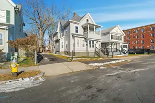 52 Osgood St, Springfield, MA 01107 - Photo 2