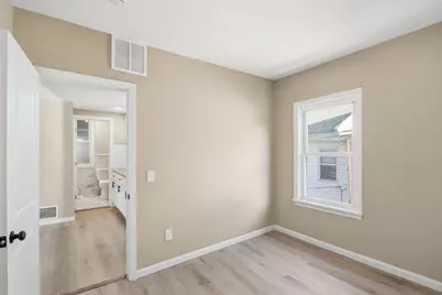 52 Osgood St, Springfield, MA 01107 - Photo 22