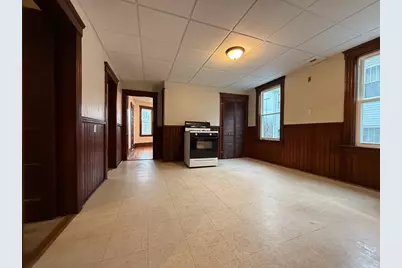 38 Ames St #2, Worcester, MA 01604 - Photo 4