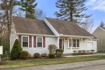 42 Brewster Rd #42, Stoughton, MA 02072 - Photo 2