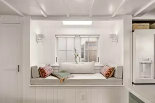 33 Ocean Ave, Oak Bluffs, MA 02557 - Photo 12