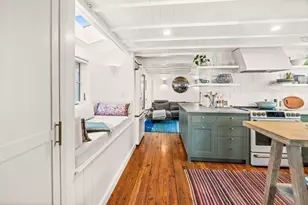 33 Ocean Ave, Oak Bluffs, MA 02557 - Photo 8