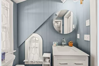 33 Ocean Ave, Oak Bluffs, MA 02557 - Photo 28