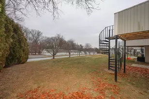 100 Merrimack Ave, Dracut, MA 01826 - Photo 4