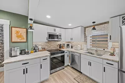 7 Nipmuck Dr, Webster, MA 01570 - Photo 14