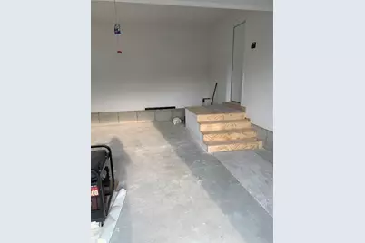 66 Cross Ave, Brockton, MA 02301 - Photo 4