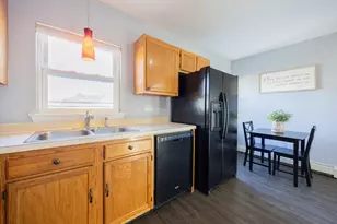 35 Hazel St, Attleboro, MA 02703 - Photo 4