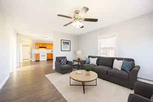 35 Hazel St, Attleboro, MA 02703 - Photo 8