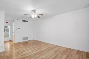 70 Southbridge St, Worcester, MA 01608 - Photo 14