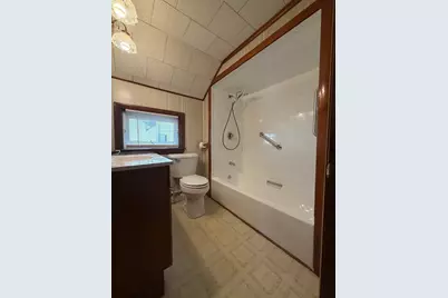 68 Cross St, Fall River, MA 02723 - Photo 12