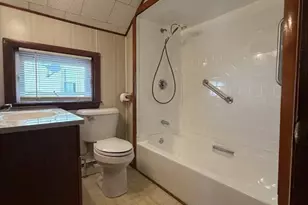 68 Cross St, Fall River, MA 02723 - Photo 12