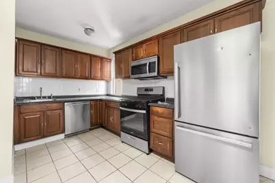 427 Ferry St #2, Everett, MA 02149 - Photo 2