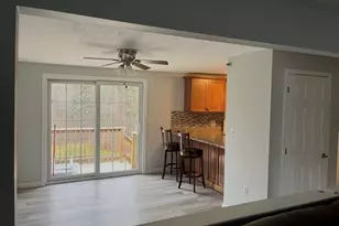 31 Lantern Ln, Dracut, MA 01826 - Photo 4