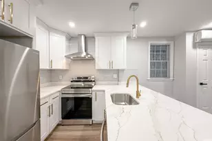 29 Avon St, Revere, MA 02151 - Photo 10