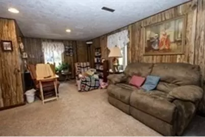 664 Stafford, Leicester, MA 01542 - Photo 10