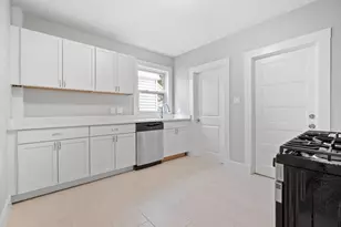 30 Sanford St, Boston, MA 02126 - Photo 12