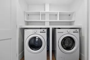 427 E 6th St, Boston, MA 02127 - Photo 20