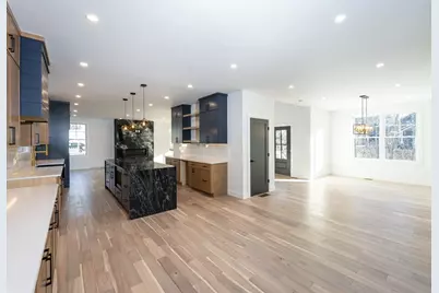 2 Spring Meadow Dr, Southborough, MA 01772 - Photo 8