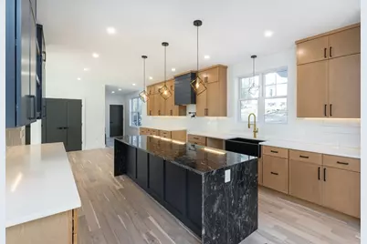 2 Spring Meadow Dr, Southborough, MA 01772 - Photo 2