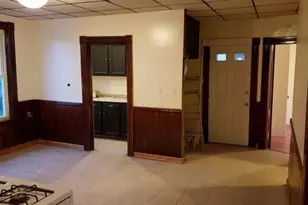 37 Vernon St, Worcester, MA 01610 - Photo 2