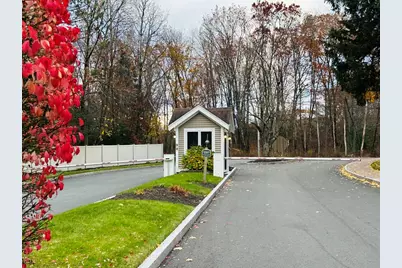 46 Pointe Rok #46, Worcester, MA 01604 - Photo 2