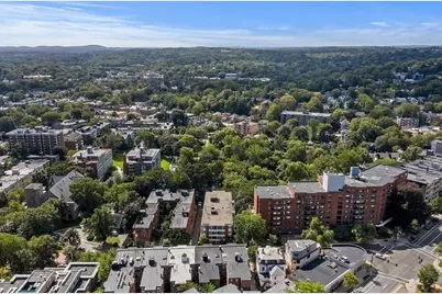 588 Washington St #4, Brookline, MA 02446 - Photo 6