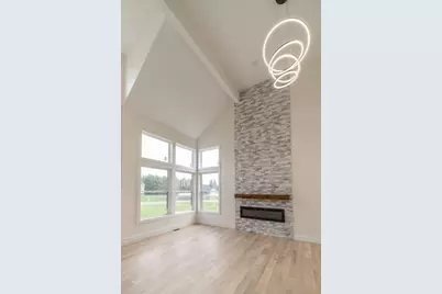 17 Woodland Ln, Belchertown, MA 01007 - Photo 10