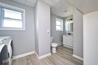 54 Grinnell St #2, Fall River, MA 02721 - Photo 4