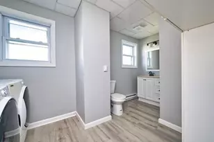 54 Grinnell St, Fall River, MA 02721 - Photo 4