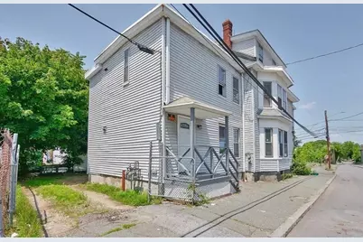 10 Holly St, Lawrence, MA 01841 - Photo 2