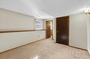 111 Indian Head Rd, Framingham, MA 01701 - Photo 32