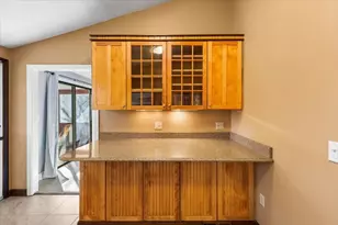 111 Indian Head Rd, Framingham, MA 01701 - Photo 12