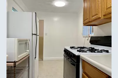 76 Euston Rd #4A, Boston, MA 02135 - Photo 6