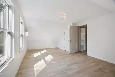 18 Chestnut Hill Rd, Millville, MA 01529 - Photo 12