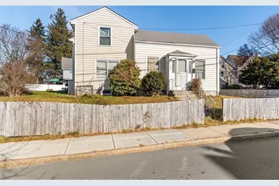 580 County St, Fall River, MA 02723 - Photo 6