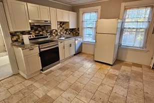 14 Smythe, Brookline, MA 02445 - Photo 2