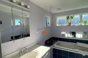 16 Fairfield St, Cambridge, MA 02140 - Photo 4